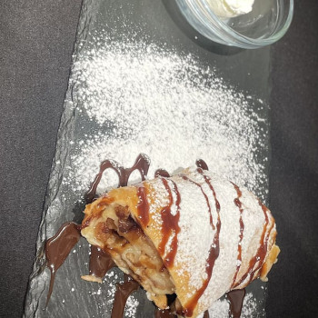 Штрудель с яблоками