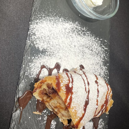 Штрудель с яблоками